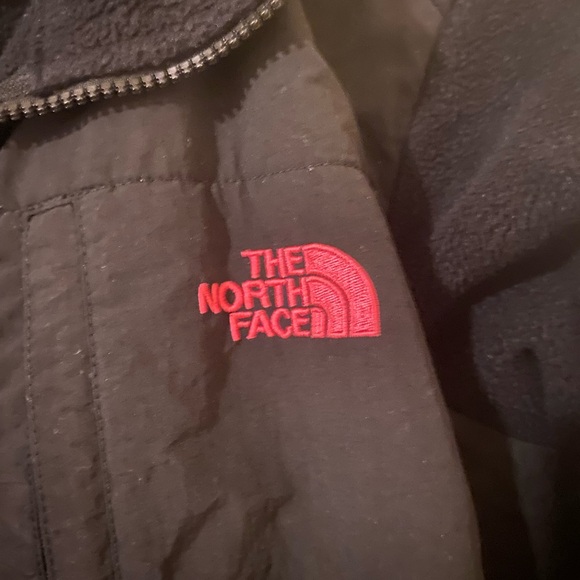 The north face breast cancer awarness jacket - Picture 4 of 5